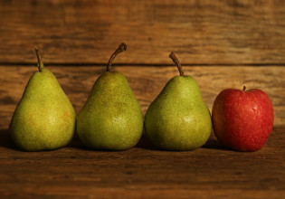 Μήλα – αχλάδια: Τι δείχνουν τα πρώτα στοιχεία του 2022 για τα αποθέματα