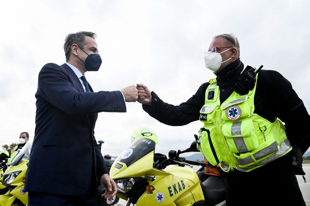 Κυριάκος Μητσοτάκης: Ενεργοποιούμε όλες τις δυνάμεις μας για να γίνει το ΕΚΑΒ αποδοτικότερο – Είμαστε δίπλα στους διασώστες