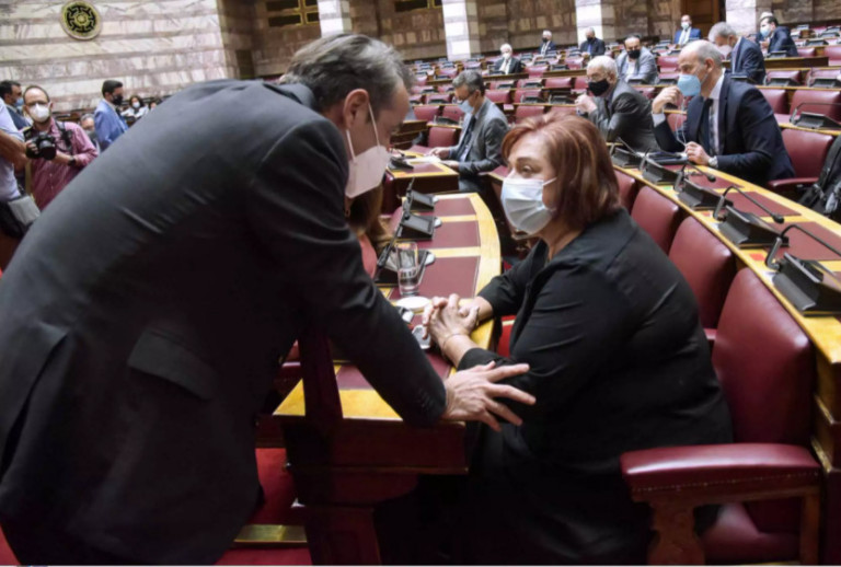 Μητσοτάκης: Με συντριβή αποχαιρετώ τη Μαριέττα Γιαννάκου