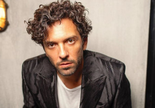 Οργή Μοθωναίου για τις δηλώσεις Ρουβά: «Είναι εθισμός η παιδοφιλία και η παιδεραστία;»