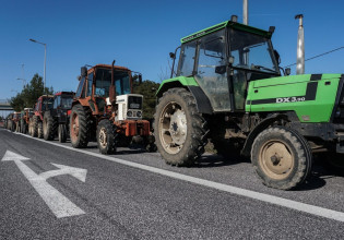Ραντεβού με πολιτικούς αρχηγούς κλείνουν οι αγρότες των μπλόκων