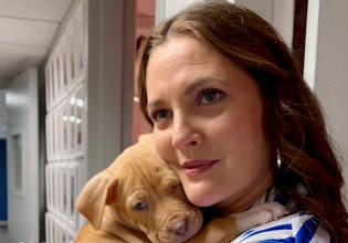 Ντρου Μπάριμορ: Κλείνει τα 47 και το γιορτάζει χωρίς φίλτρα αλλά με πολύ αγάπη