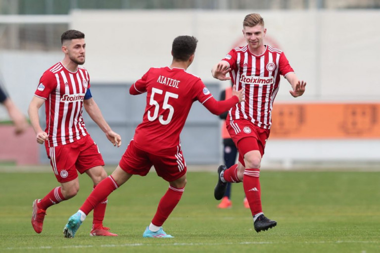 Super League 2: Εκτός έδρας μάχες για Ολυμπιακό Β’ και ΑΕΚ Β’