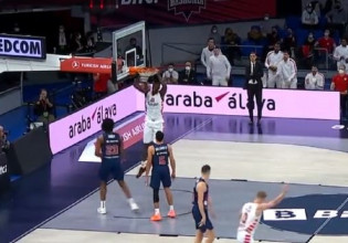 Τρομερή «ερυθρόλευκη» συνεργασία και κάρφωμα του Φαλ [vid]