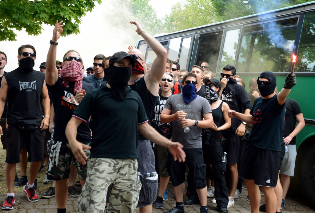 Οπαδική βία: Επίκαιρη επερώτηση του ΣΥΡΙΖΑ στη Βουλή