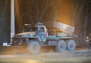 Ουκρανία: Ο Ζελένσκι κηρύσσει όλη την επικράτεια σε κατάσταση πολέμου