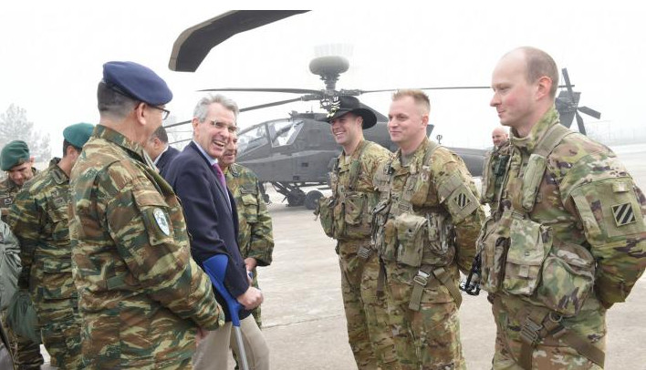 Πάιατ: Ελικόπτερα απάτσι των ΗΠΑ φεύγουν από Βόλο για Πολωνία