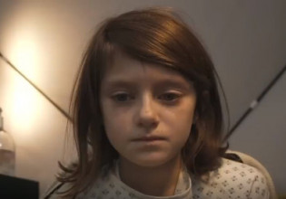 Ουκρανία: Βίντεο γροθιά στο στομάχι για το πώς χάνεται για πάντα η παιδική αθωότητα