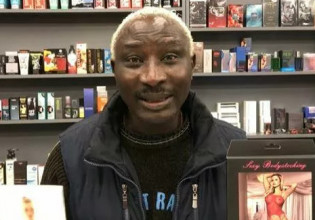 Πάτρικ Ογκουνσότο: «Κάντε έρωτα και όχι πόλεμο» – Επικό βίντεο