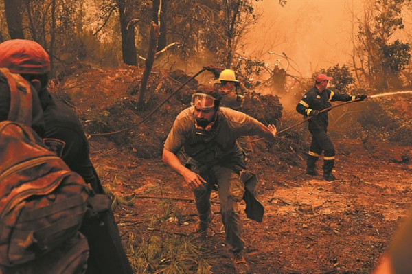 Πολιτική Προστασία: 500 δασοκομάντος, 200 ευρωπυροσβέστες και νέο War Room – Όλο το σχέδιο