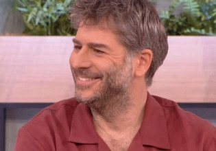 Αλέξανδρος Μπουρδούμης: «Δέχτηκα κριτική επειδή συμμετείχα στην ίδια σειρά με τον Φιλιππίδη