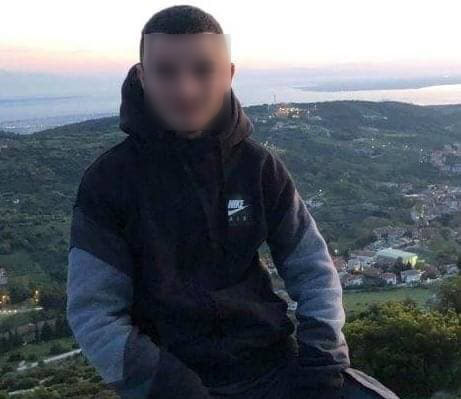 Δολοφονία Άλκη: Αλβανικά ΜΜΕ για τον 20χρονο - Οι φωτογραφίες με τους χούλιγκαν και το τατουάζ για τον ΠΑΟΚ
