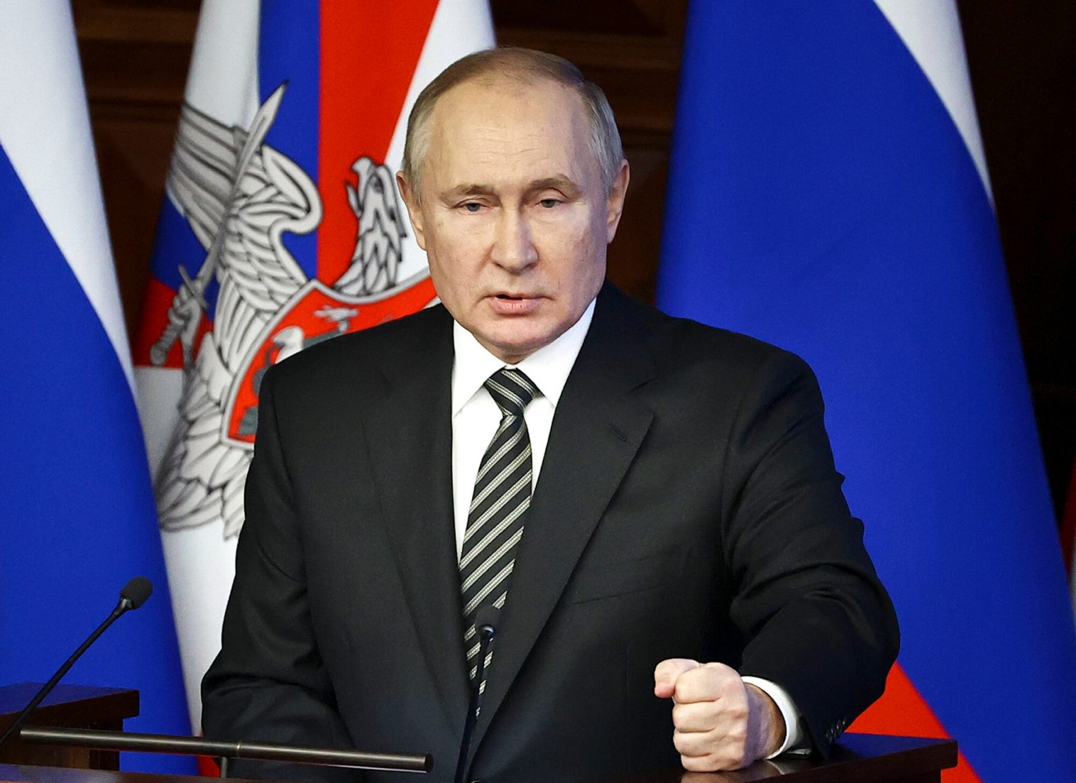 Πόλεμος στην Ουκρανία: Ο Πούτιν απειλεί ανοιχτά τη Δύση για την αποστολή όπλων - «Σκληρή απάντηση...»