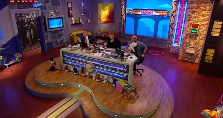 Τι συμβαίνει με τους «Ράδιο Αρβύλα»; Ποιος τους… τρώει τη θέση