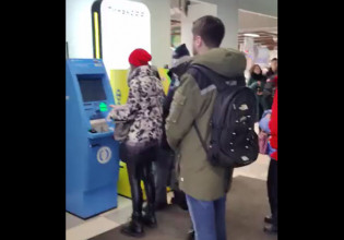 Ρωσία: «Συναγερμός» για bank run στη χώρα – Συρρέουν στα ATM οι πολίτες