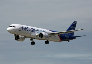 «Εναέριο μπλόκο» στη Ρωσία – Δεκάδες χώρες απαγορεύουν την είσοδο σε ρωσικά αεροσκάφη