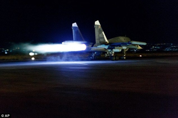 Ουκρανία: Πολλά ρωσικά βομβαρδιστικά και μαχητικά απογειώθηκαν από την Κριμαία