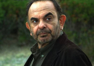 Σάκης Μπουλάς: Οκτώ χρόνια από τον θάνατο του καλλιτέχνη