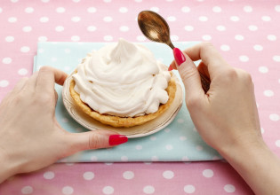 Προσοχή: Αυτές οι τρεις τροφές σου «κλέβουν» την καλή διάθεση