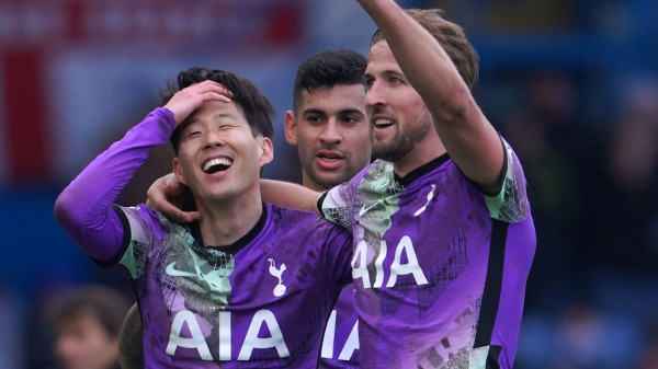 Η Τότεναμ διέλυσε την Λιντς (4-0)