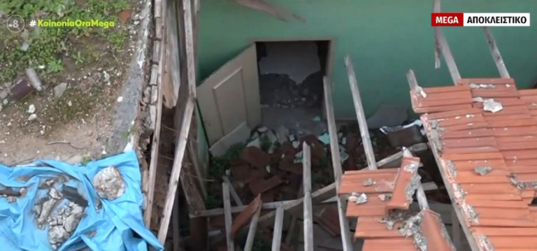 Νίκαια: Παρακαλάει τον δήμο να γκρεμίσει το διπλανό ετοιμόρροπο σπίτι