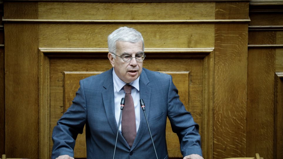 Σιμόπουλος - Ο ΣΥΡΙΖΑ διαστρέβλωσε τη δήλωσή μου για το «λεκέ» και την «τρίχα τριχιά»