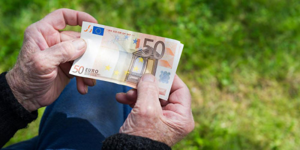 Ερχεται διπλή αύξηση συντάξεων από 1ης Ιανουαρίου 2023