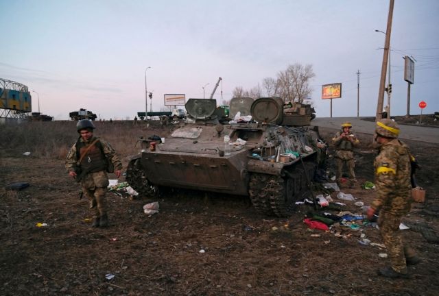 Ουκρανία: Ρωσικό αεροσκάφος καταρρίφθηκε στο Κίεβο λέει υπουργός του Ζελένσκι