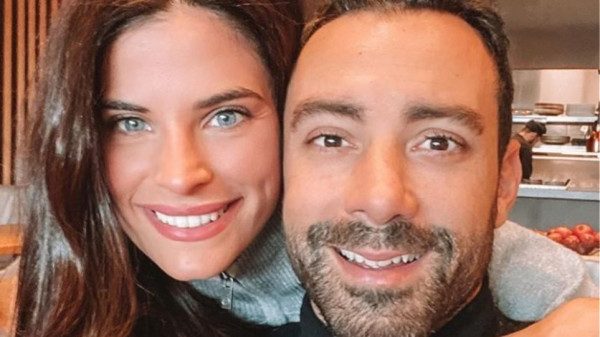 Τανιμανίδης-Μπόμπα: Πρώτο αεροπορικό ταξίδι για τις δίδυμες – Δείτε πώς αντέδρασαν