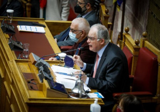 Νέες κόντρες ΝΔ – ΚΙΝΑΛ για το αν θα συνεδριάζει εντός Βουλής η ΚΟ υπό τον Ανδρουλάκη