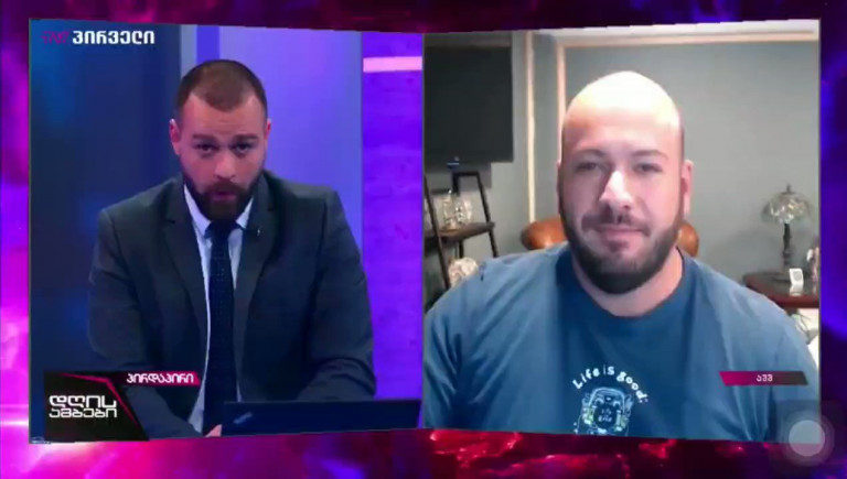 Σεισμός: «Τέρας ψυχραιμίας» ο παρουσιαστής την ώρα που το στούντιο κουνιόταν στους 6,2 βαθμούς