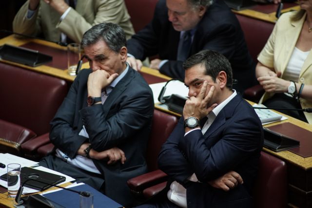Τσίπρας: Αναστολή κομματικής ιδιοτήτας για τους υβριστές - Εκλογή της ΚΕ του ΣΥΡΙΖΑ με 13 κάλπες