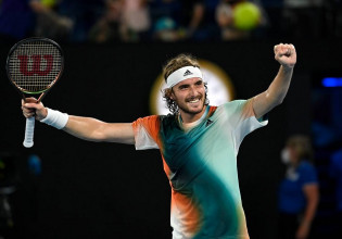 Τσιτσιπάς: «Είχα δύσκολες στιγμές…»