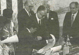 Χρήστος Σαρτζετάκης: Η επεισοδιακή εκλογή του στην Προεδρία της Δημοκρατίας