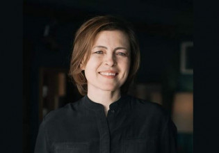 Παραιτήθηκε η διευθύντρια του Κρατικού θεάτρου της Μόσχας – Αποκάλεσε τον Πούτιν «δολοφόνο»