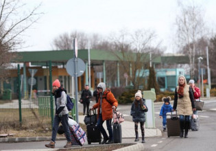 Ουγγαρία: Ανοίγει ανθρωπιστικό διάδρομο για πολίτες από τρίτες χώρες που εγκαταλείπουν την Ουκρανία