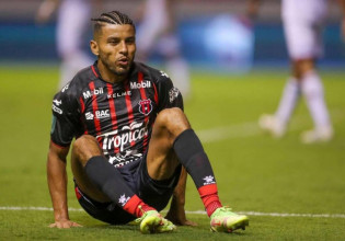 Απίθανο γκολ με ανάποδο «ψαλίδι» στην Κόστα Ρίκα