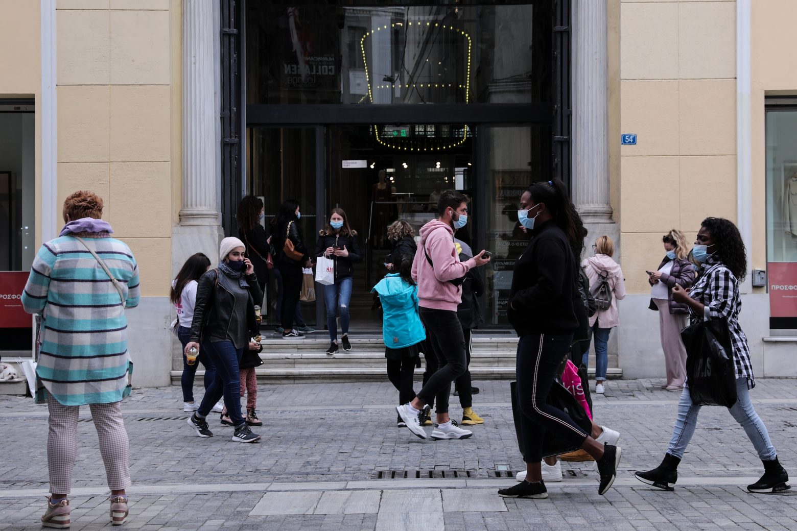 Τσακρής: Η χαλάρωση των μέτρων μπορεί να φέρει εκτίναξη κρουσμάτων