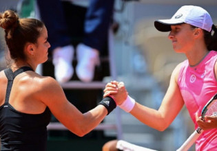 Η Σφιόντεκ στο δρόμο της Σάκκαρη στο Κατάρ