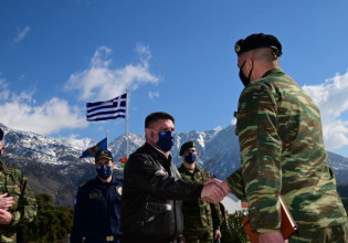 Νίκος Χαρδαλιάς: Ολοκλήρωσε την περιοδεία του σε σχηματισμούς των Ενόπλων Δυνάμεων σε 17 ακριτικά νησιά του Αιγαίου
