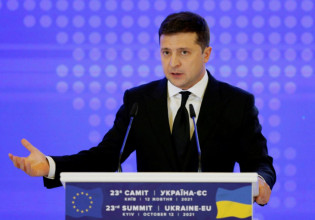 Ουκρανία: Αυξάνεται με προεδρικό διάταγμα το ένοπλο σώμα και τις αμοιβές του στρατού