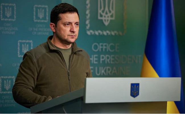 Washington Post: Οι ΗΠΑ έτοιμες να βοηθήσουν τον Ζελένσκι για να εγκαταλείψει το Κίεβο