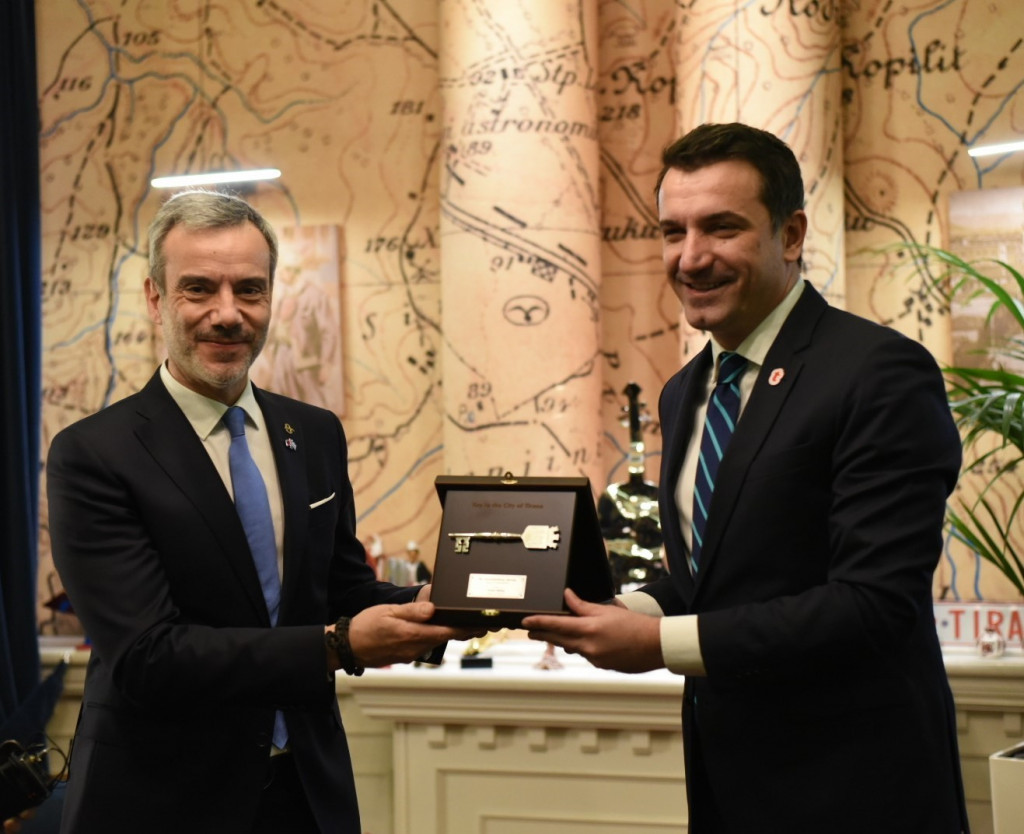 Επίσκεψη Ζέρβα στα Τίρανα: Στο επίκεντρο ελληνική επιχειρηματικότητα και συνέργειες μεταξύ των πόλεων