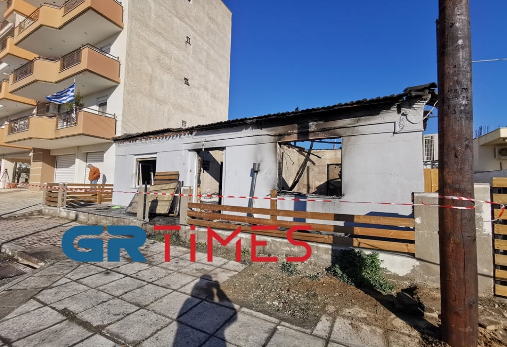 Θεσσαλονίκη: Αγκαλιασμένα βρέθηκαν τα δύο ανήλικα παιδιά που κάηκαν ζωντανά στο σπίτι τους