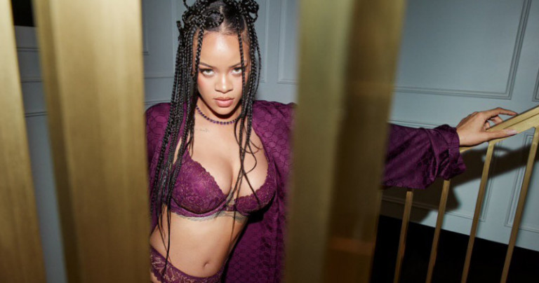 Ριάνα – Δημοσίευσε φωτογραφία με φουσκωμένη κοιλίτσα