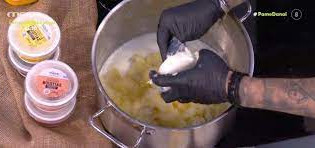 Όλα τα μυστικά για τέλεια τραχανόπιτα