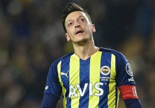 Οζίλ: «Ήμουν στη Γερμανία στο ρεπό και όταν γύρισα μου είπαν να μην ξαναπάω για προπόνηση»