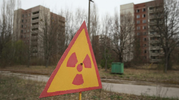 Πόλεμος στην Ουκρανία: Ζευγάρι που γλίτωσε από το πυρηνικό δυστύχημα του Τσερνόμπιλ, παγιδεύτηκε στο σπίτι του