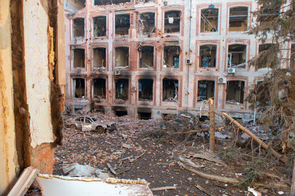 Χάρκοβο: Βομβάρδισαν κτίριο του Πανεπιστημίου – Ολοκληρωτική η καταστροφή