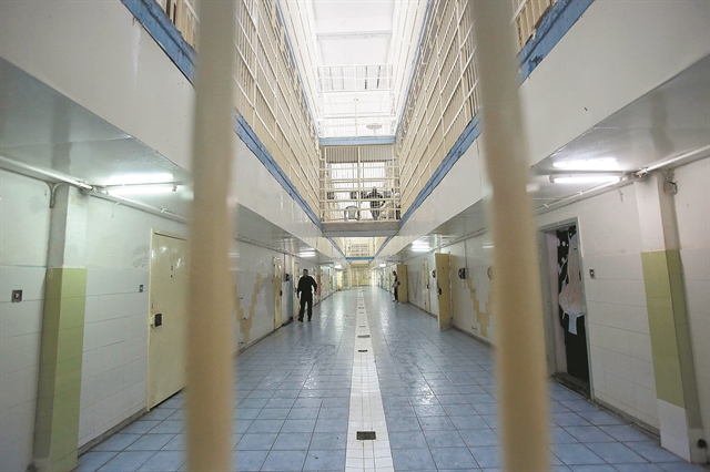 Ο «άγραφος νόμος» των φυλακών - Ποιοι είναι οι «τιμωροί» των κρατουμένων